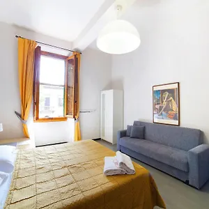 melody-house.it-tuscanyhotel.com/