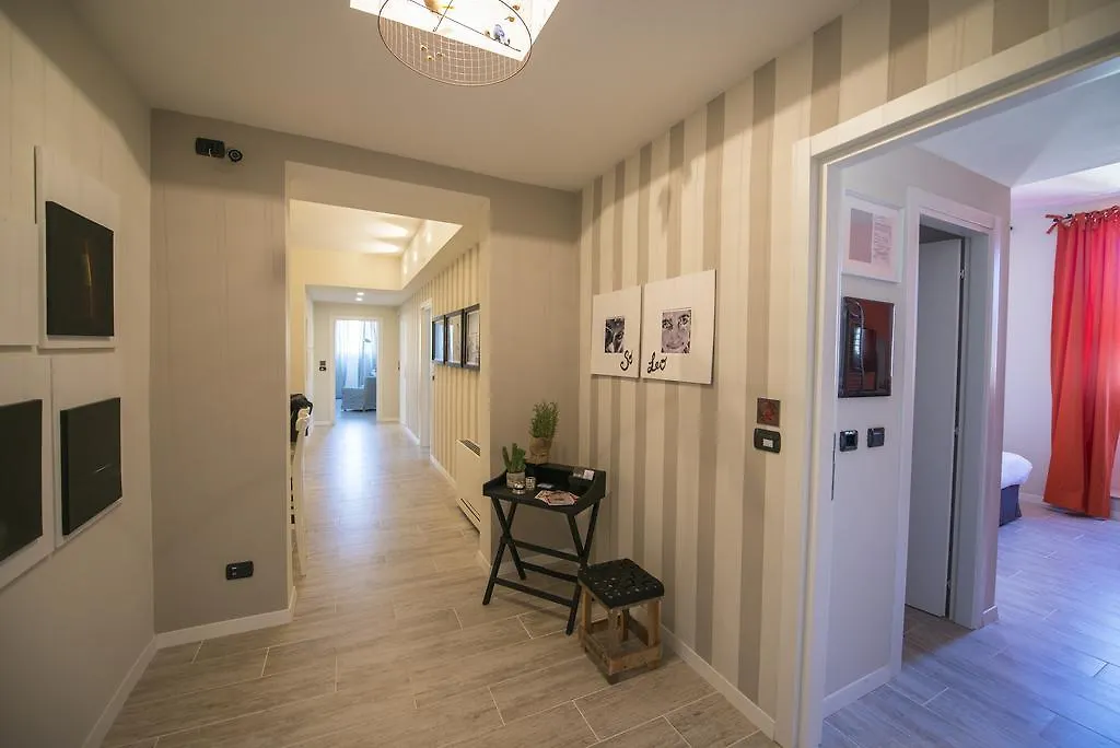 So&Leo Guest House Genoa