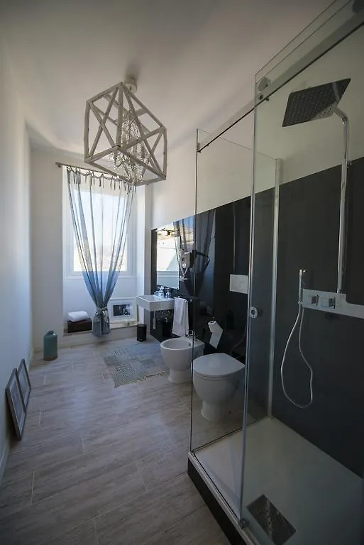 So&Leo Guest House Genoa Italy