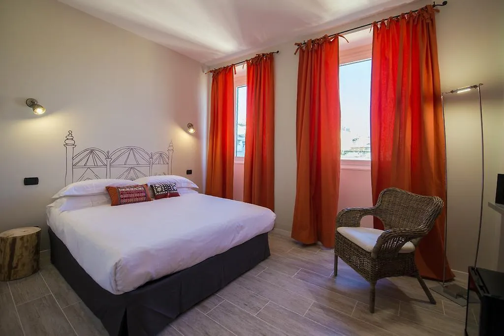 So&Leo Guest House Genoa
